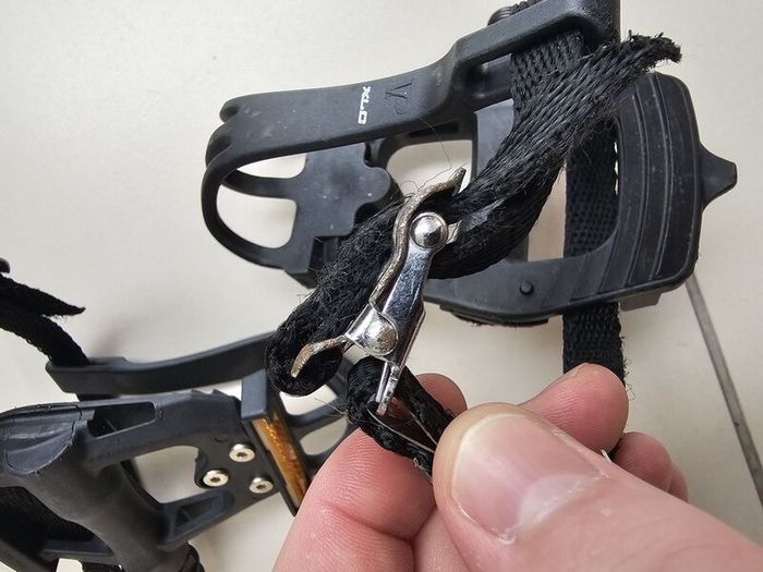 XLC VP-335T Pedals with Toe Clips and Straps
