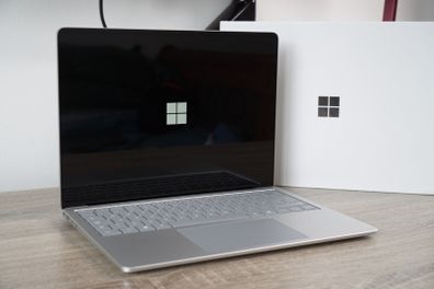 New Microsoft Surface Laptop 7 | Snapdragon X Plus | 16GB | 256GB