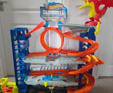Hot Wheels Ultimate Garage
