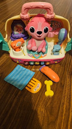 VTech - puppy carrier with accessories,