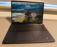 Dell Inspiron 16 5645 | Amd Ryzen 7 8840u | 16gb Ddr5 Ram |