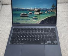 MacBook Air M5, 13 inch, 16GB, 512GB, MagSafe Power Cable - Only 3 months old, Like New