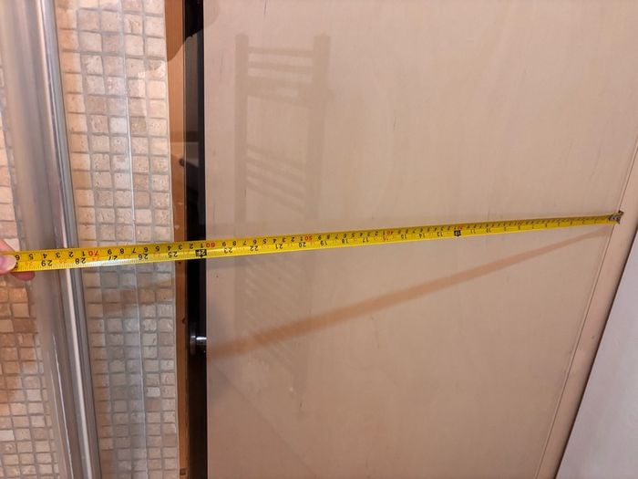 bathroom glass screen
