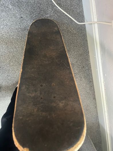 Skateboard (Independent Trucks & Bones Wheels)