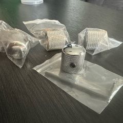 2 chrome tone/volume knobs