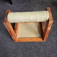 Wooden cat scratcher