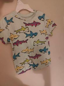 boys t shirt 4/5 years old
