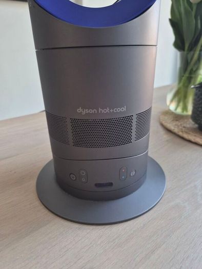 Dyson AM05 Hot and Cool Fan Heater With Remote