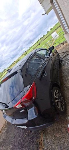 Mazda demio 2016