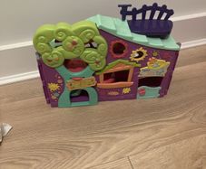 Littlest pet shop house
