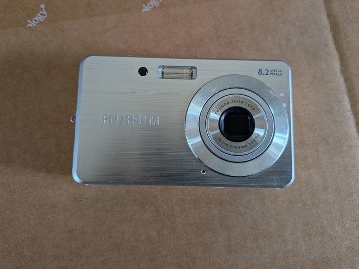 Fujifilm FinePix J10 Digital Camera