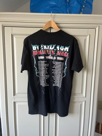blink 182 2024 tour tshirt large