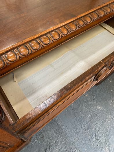 Large Victorian Walnut Mirror Back Sideboard.
