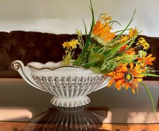 Stylish Vintage Sadler Ceramic Tulip Mantle Vase
