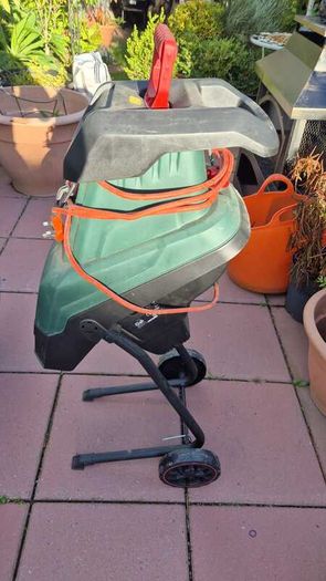 Garden shredder