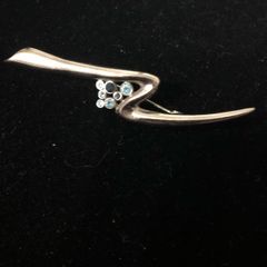 brooch