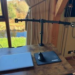 Dual Dest Monitor Arm