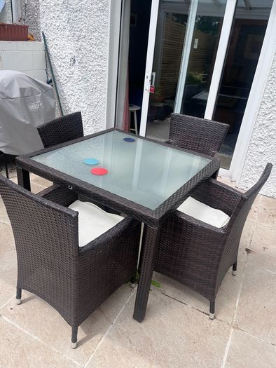 Brown rattan cubed 4 seater garden table and chairs