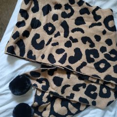 Long scarf shawl with animal print NEW black and beige