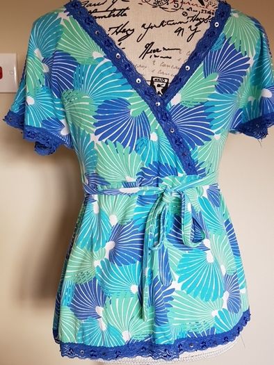 Size 10 Blue Turquiose and Green Top