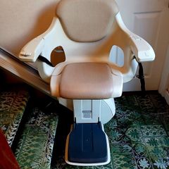 Reconditioned Thyssen Homeglide Straight Stairlift