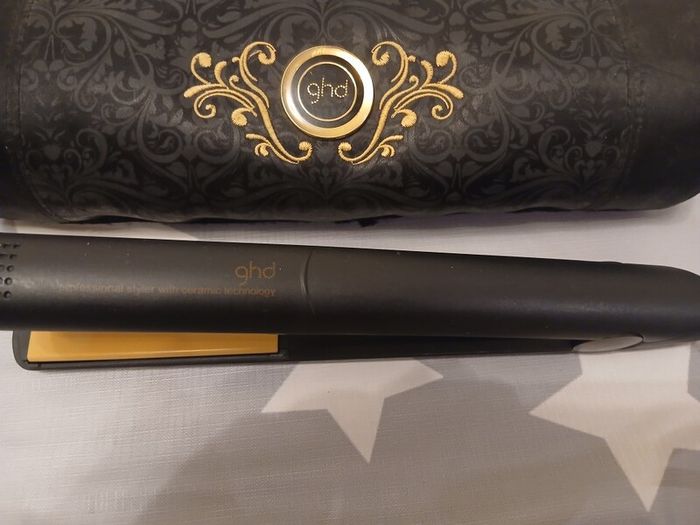 ghd hair straightener