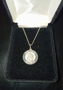Silver necklace with Saint Anthony pendant