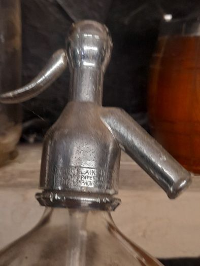 Beautiful Old Dublin Pub Syphon postage available or collection on all my items