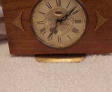Vintage mantle clock..SALE REDUCED TO
