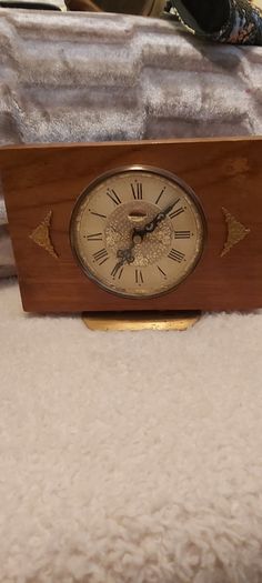 Vintage mantle clock..SALE REDUCED TO