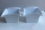 Pair of  white newbridge home 6 inch dishes price for both
