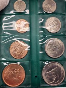 Ireland 1966 Beautiful Uncirculated Lustrous Coin Set in Original Holder