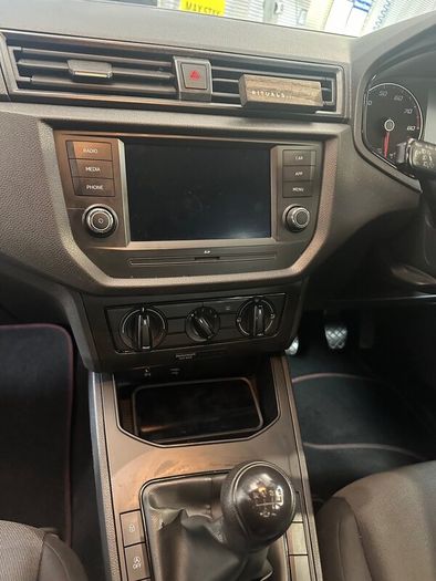 SEAT Ibiza 2019 incl. 4 extra tyres (OTO)