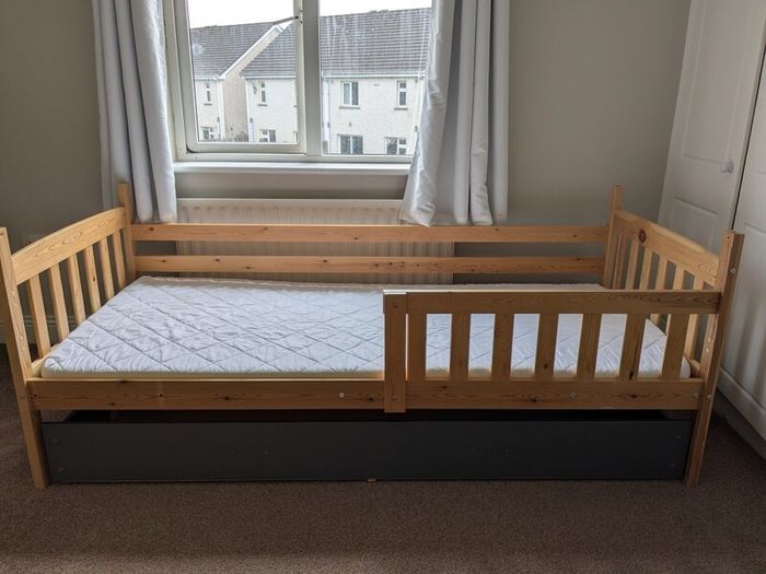 2 single beds or bunk bed comes with mattress