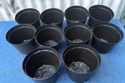 10 black plastic flower pots