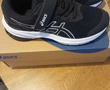Boys asics runners