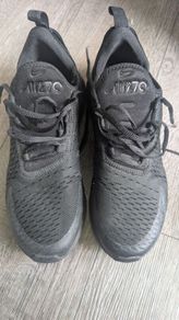 Nike Air Max 270 trainers runners shoes size 9, All black, triple black