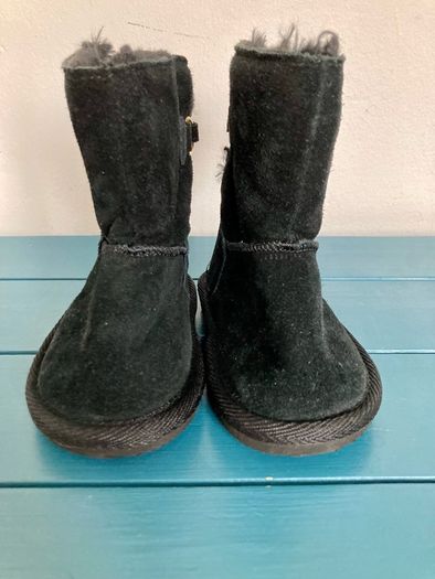 River Island  suede baby boots, uk 3 jnr