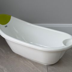 Newborn Baby Bath Mamas & Papas