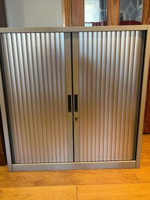 Meroni Cupboard Steel filing cabinet  3 Shelves Lockable (2 keys)