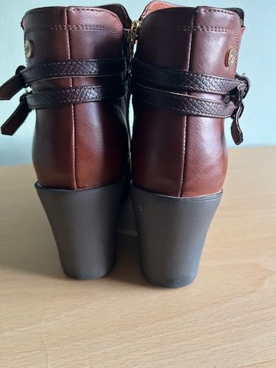 Brown Leather Ankle Boots With Wedge Size 40 (uk 7).  Spanish Brand Xti Quality Soft Leather Boots & Excellent Condition