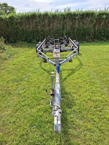 Boat trailer