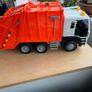 Extra Large bin lorry with lights, sweeping brush and 2 bin men Image 4