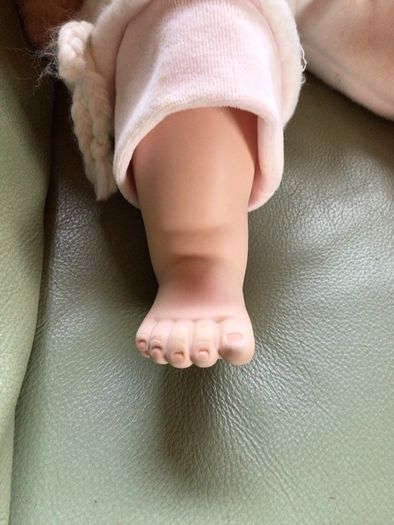 KNIGHTSBRIDGE Collection Heirloom Large collectible limited edition porcelian baby doll with bear