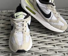 Nike Air Max Dawn