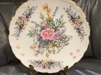 Royal Albert Fragrant Flowers plate