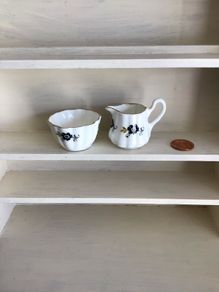 Royal Tara minature Milk jug & sugar bowl collectibles