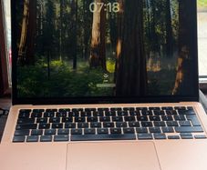 Apple MacBook Air 13" (2020) Rose Gold
