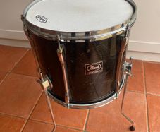 Pearl Export 14 x 14 floor tom.