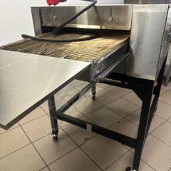 Pizza oven